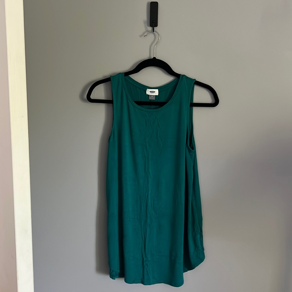 Tank - Picture 1 of 2